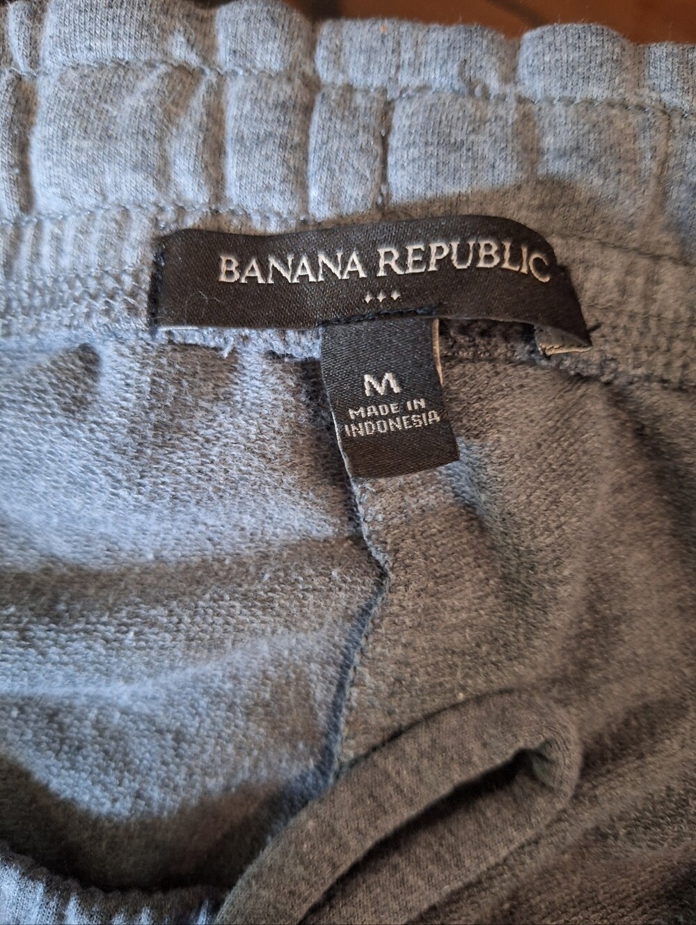 Banana Republic Men's Gray Drawstring Cargo Joggers - Picture 2 of 2
